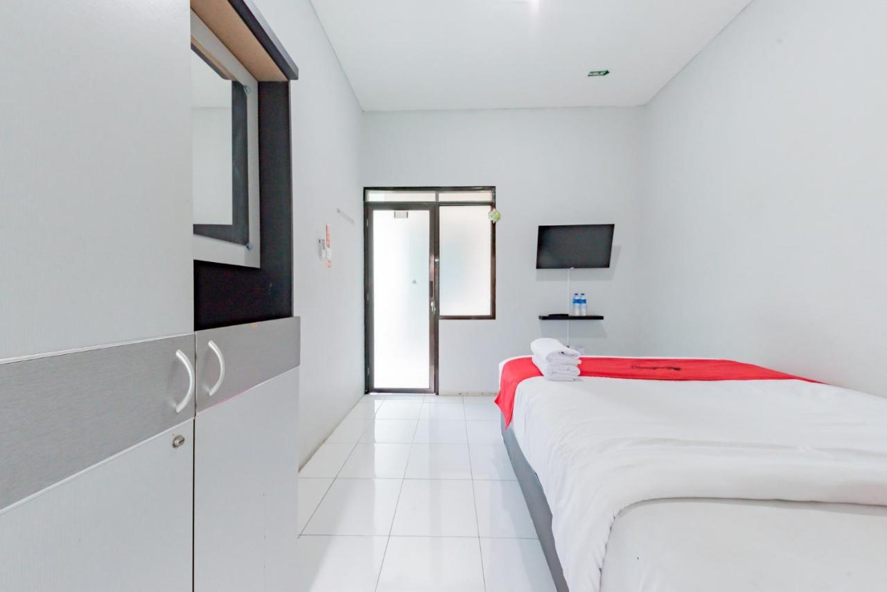 Reddoorz Syariah Near Rs Hermina Sukabumi Buitenkant foto