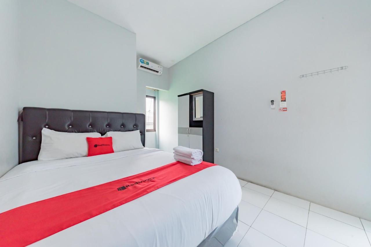 Reddoorz Syariah Near Rs Hermina Sukabumi Buitenkant foto