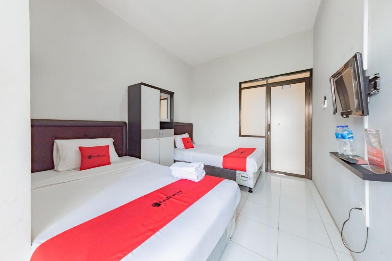 Reddoorz Syariah Near Rs Hermina Sukabumi Buitenkant foto